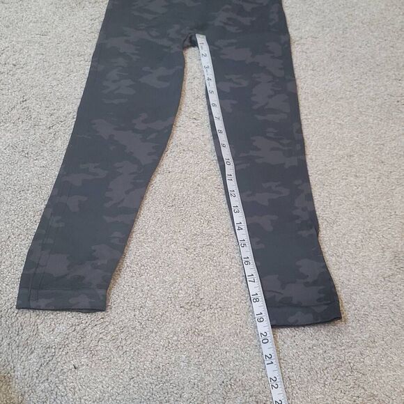 Spanx Women's Cropped Lamn Leggings Size M - Picture 4 of 6